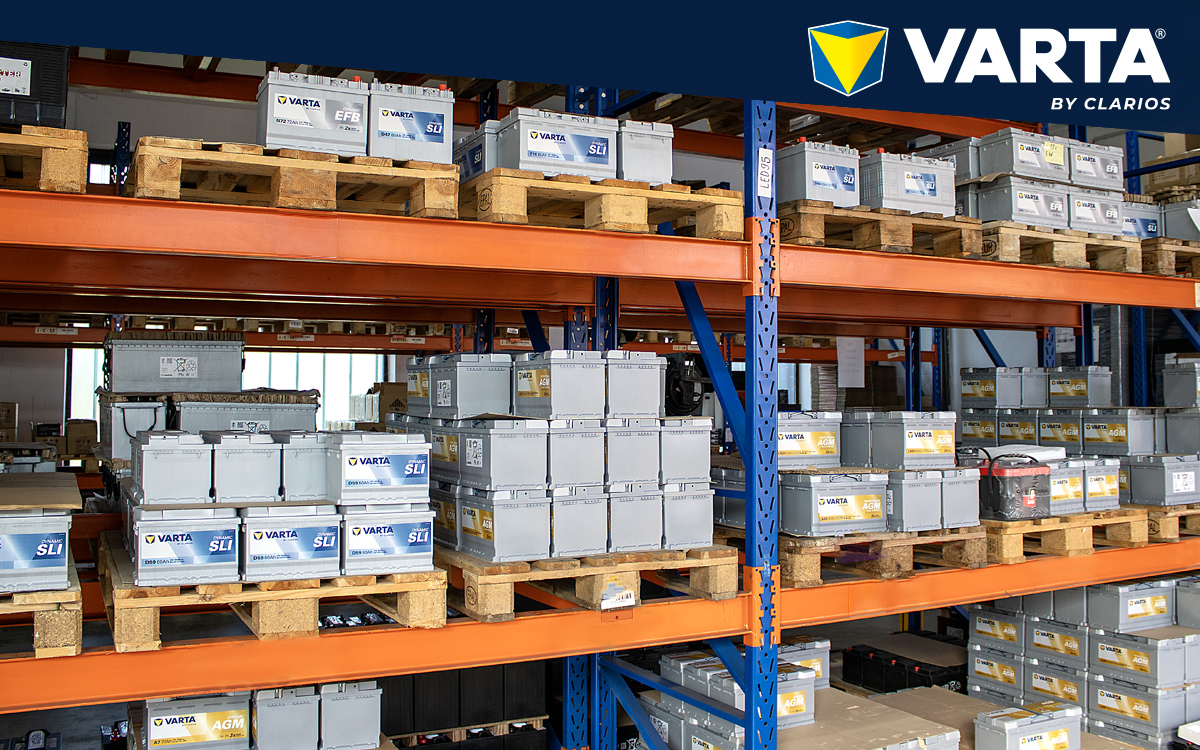 VARTA Autobatterien im Lager der AMBatt GmbH